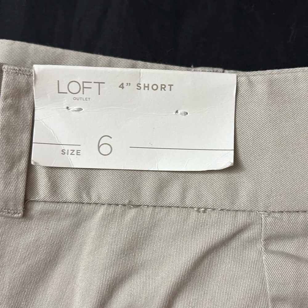 Loft outlet 4 inch shorts size 6